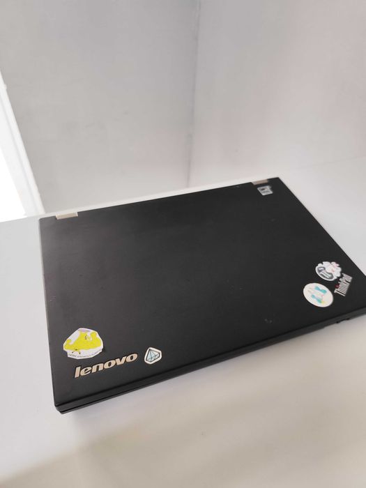 Lenovo Core i5 ОЗУ 8GB + SSD все работает отлично