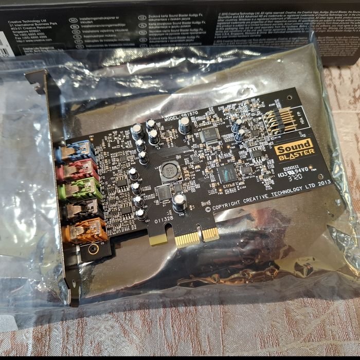 Creative Sound Blaster Audigy FX 5.1 PCI-E звукова карта