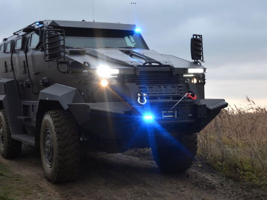 Troliu Kangaroo ADV 20000 lb 24V - MILITARY PowerWinch (9080kg)