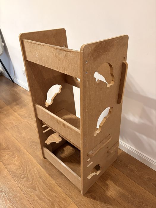 Learning tower utilizat