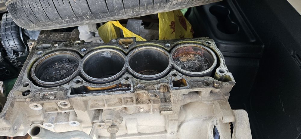 4B12 мотор двигатель на запчасти