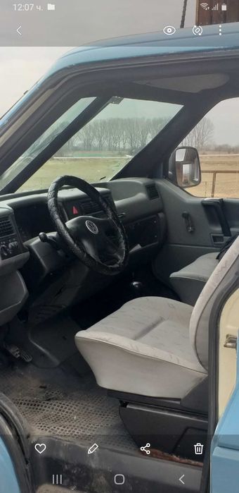 Бус    VW   T 4  , 2.5