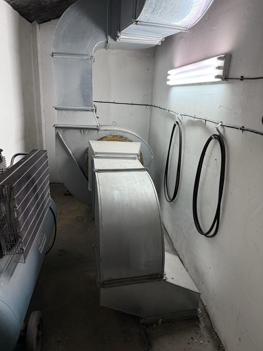 Продавам работеща бояджийска камера