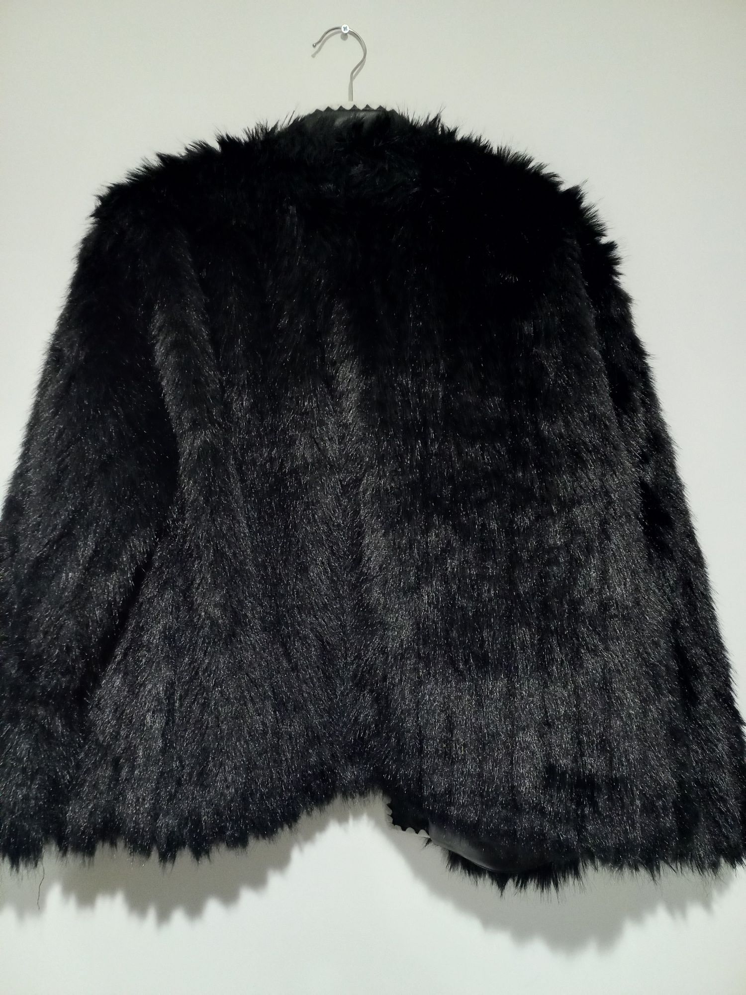 Scurta dama din blana artificiala matlasata la interior marime 42-44