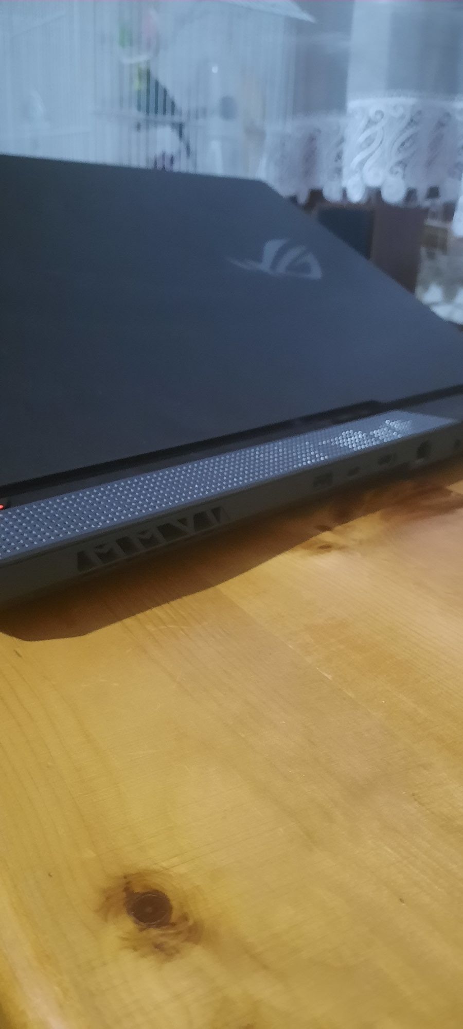 Vand laptop Asus Rog