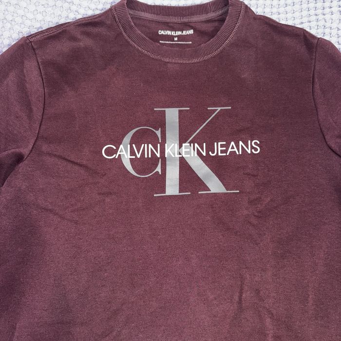 Блуза Calvin Klein Jeans - бордо, дълъг ръкав