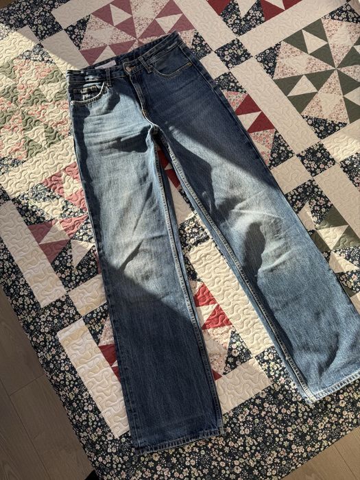 Дънки на марката Zara