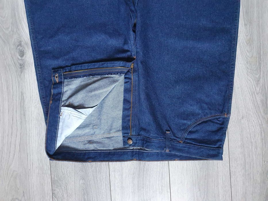 Blugi RUSTLER (Made in USA) by Wrangler - Marime W44 L32 (Talie 112 cm