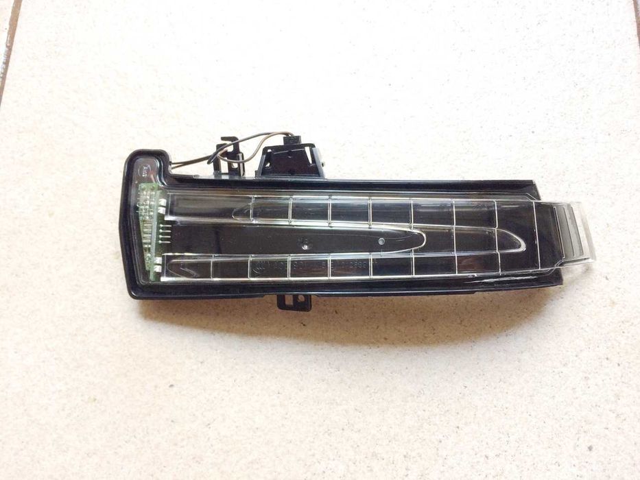 Semnal oglinda Mercedes E , CLS , ML ( 09' - 15' ) A2129067401