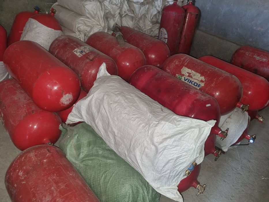 Metan 90 litirli balonlar bor yiliga qarab narxi chiqadi