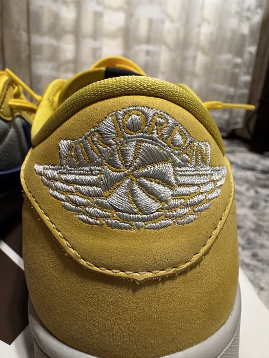 Jordan 1 Travis scott canary yellow