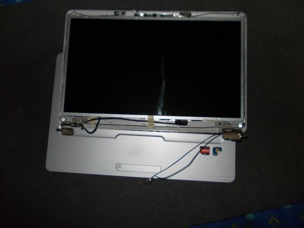 Display laptop trei modele diferite