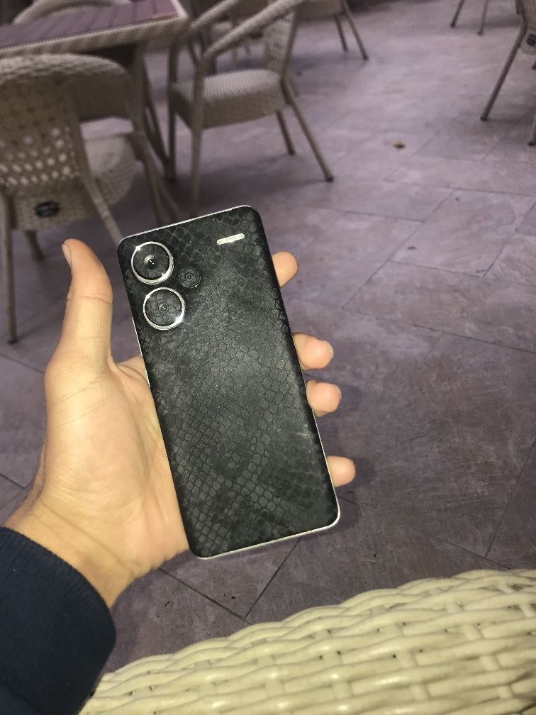 Redmi note 13 Pro Plyus 5G sotiladi