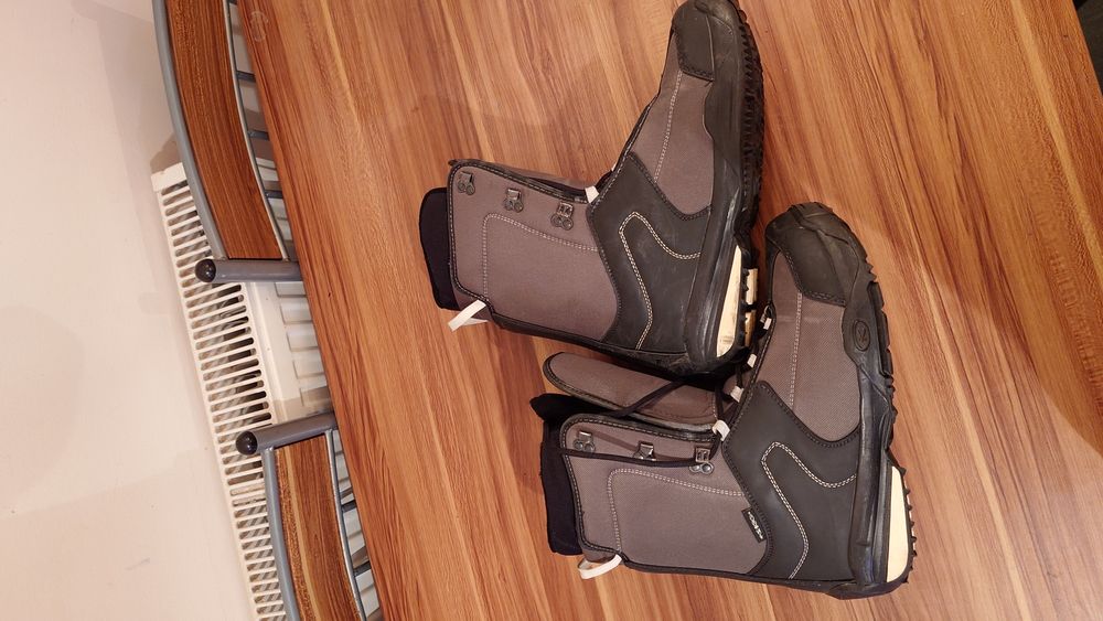 Boots snowboard Eskape nr.46 Eu