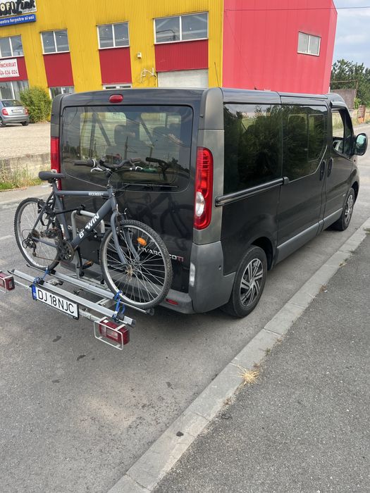 Opel Vivaro 2.0 8+1