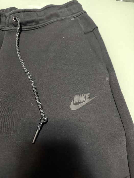 Мъжко долнище Nike Tech размер М ново!
