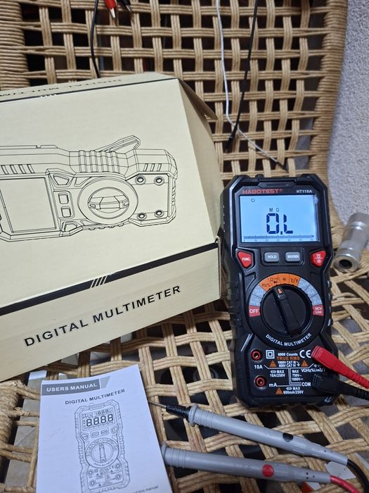 Нов професионален мултиметър с автоматичен обхват
