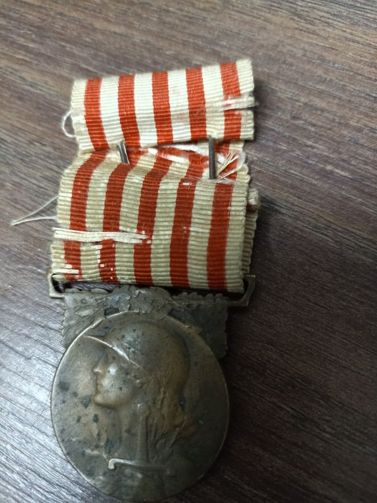 Frumoasă medalie a războiului campaniei ORIENT 1914 1918 medalie franc