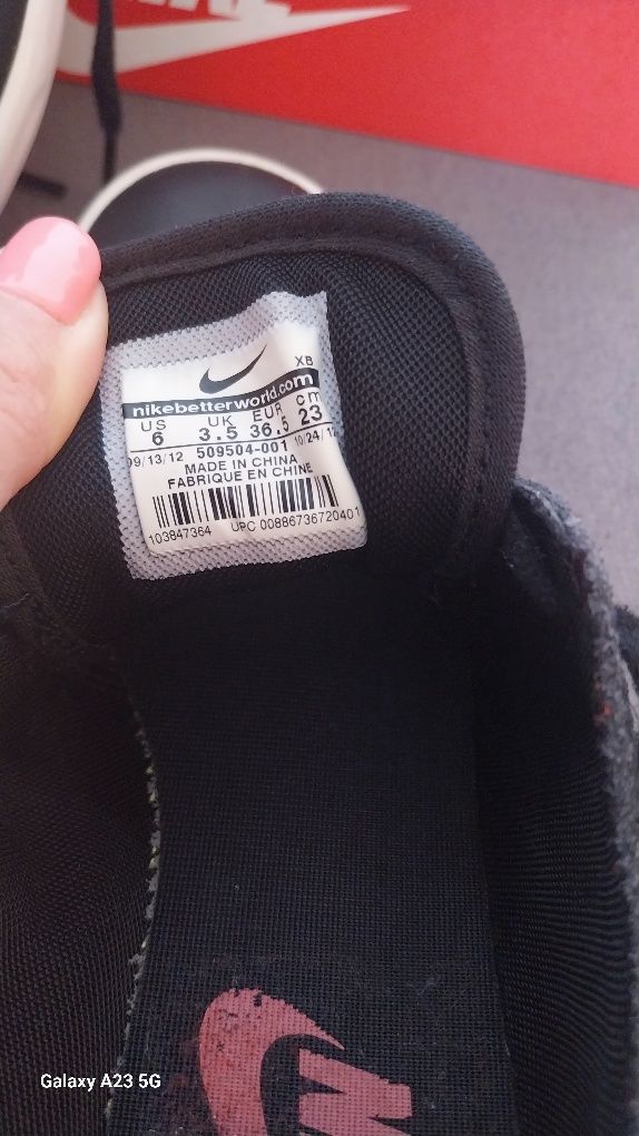 Nike Canvas Trainer  Womens Чисто нови
