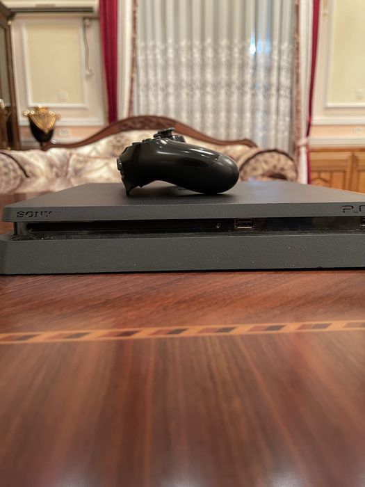 Playstation 4 1TB 18 oyin bor nathi kelishtirib beraman