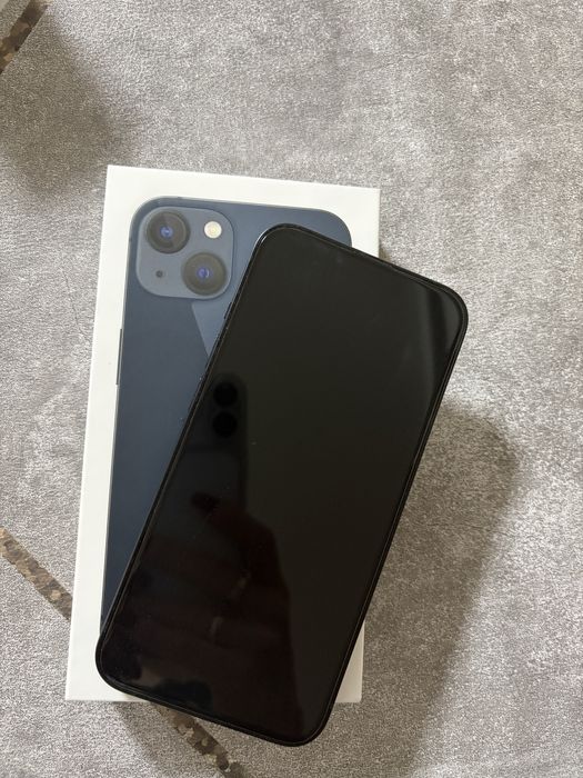 Продам iPhone 13