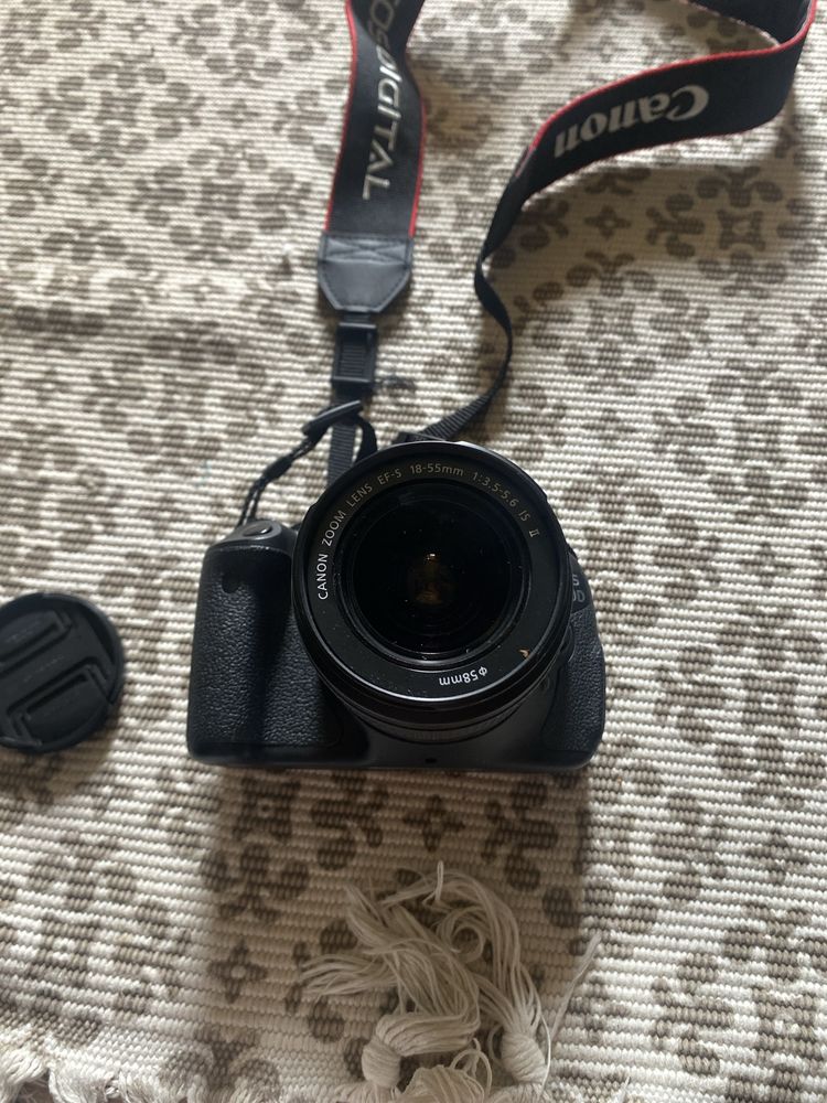 Camera video Canon 600 cu obiectiv stare foarte buna