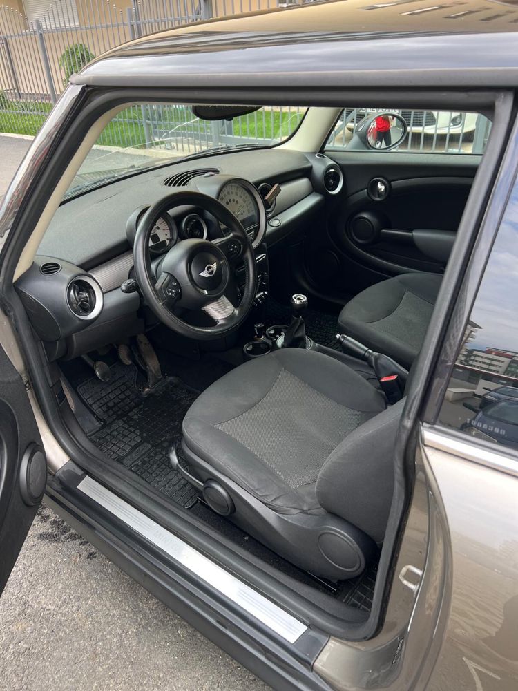 Masina mini Cooper