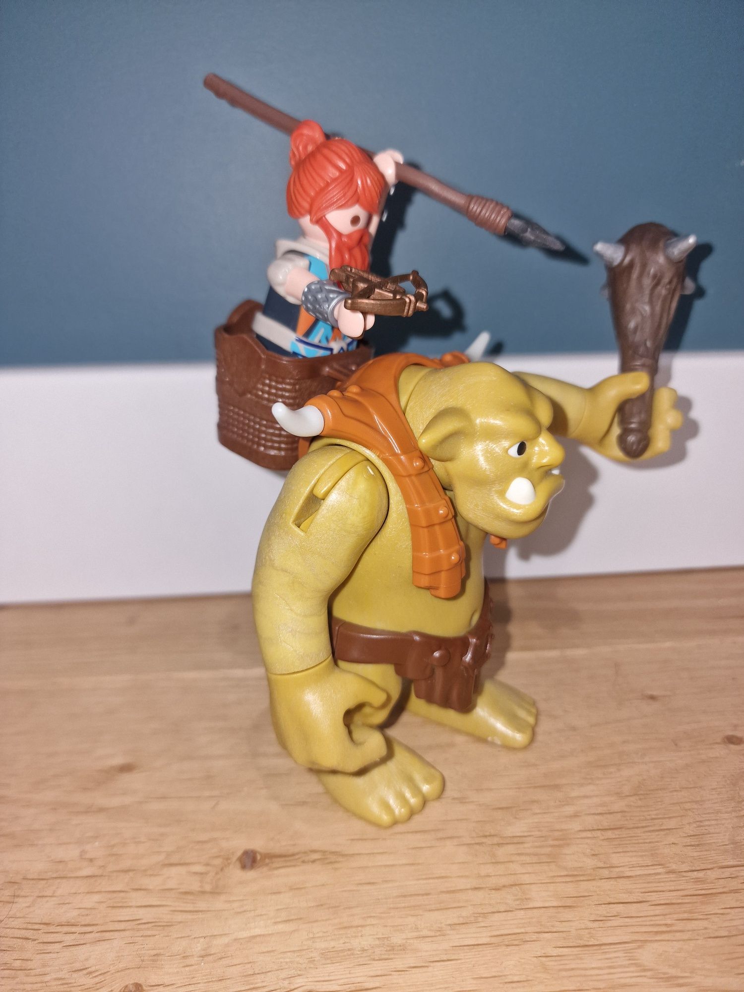 Playmobil рицари - джудже с трол
