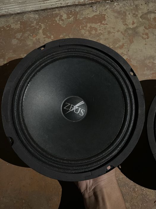 Zeus estradniy 20smlik kalonkala sotiladi