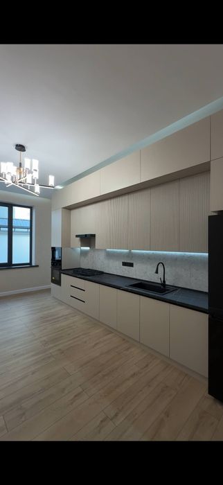 ОСТАЛСЯ ОДИН. Сергели Махаля "Хонобод" 3 сотки 6-комнатный 300м² 3х-э