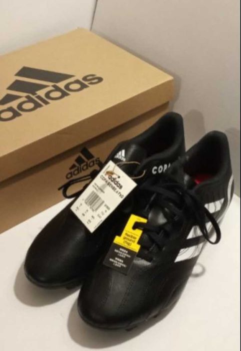 Футболни обувки Adidas - Чисто Нови