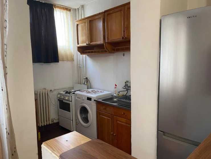 Дава се под наем Едностаен апартамент в Пловдив, Тракия - 40 кв.м за 178.5 € - Снимка #1