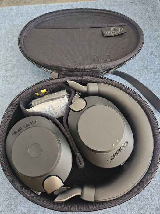 Jabra Evolve2 85 premium new headset