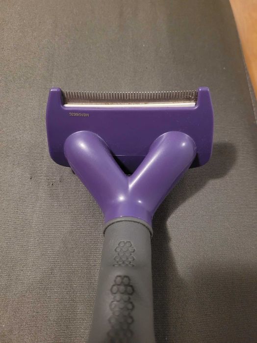 Perie pisici par mediu/lung Furminator original