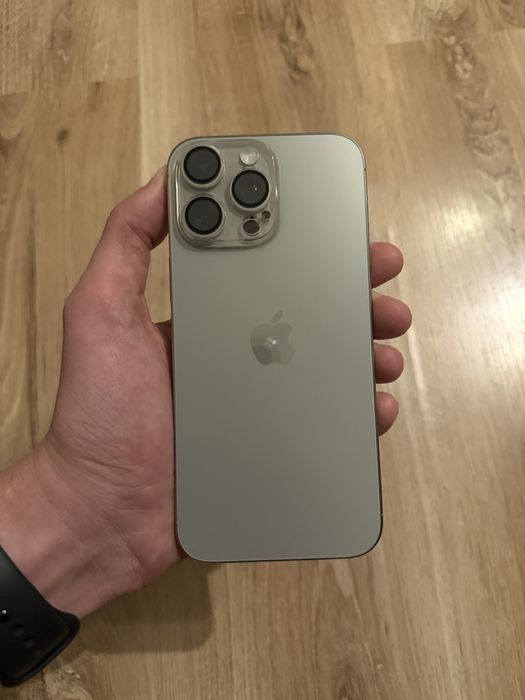 Vand Ipone 16 Pro Max  256 gb