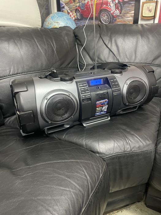 Радио bombox JVC rv-nb70b