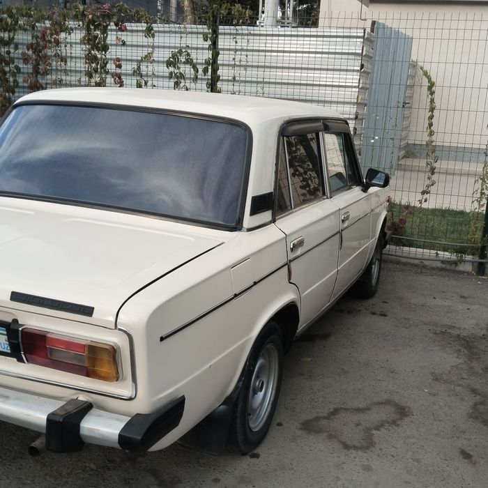 Vaz 2106 sotiladi