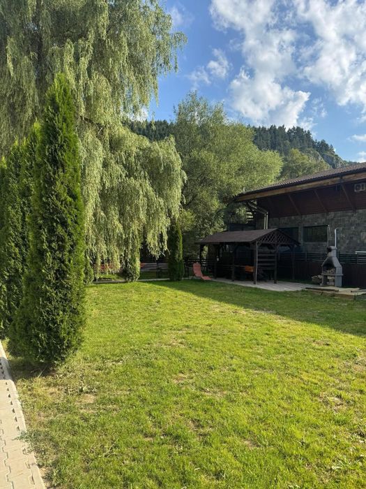 Cazare Bran , langa castel - vila la cheie liber 1 Decembrie si Craciu