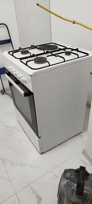 Gaz plita sotiladi