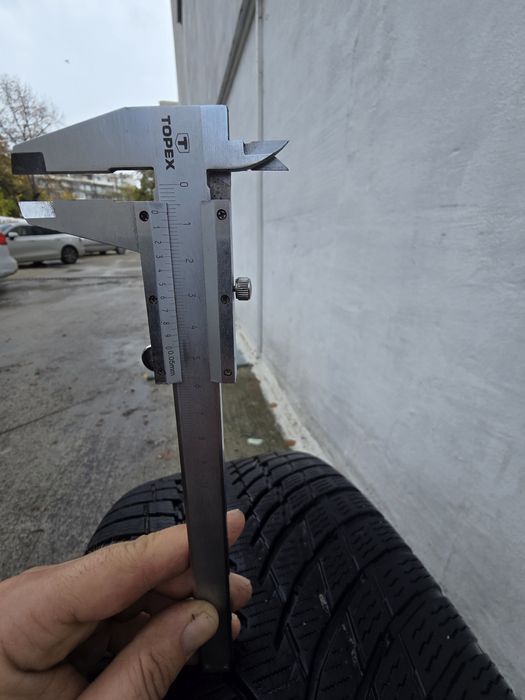 255 35 19 Nokian зимни dot22 7mm с джанти 19" 5х112 66.6 8j et30