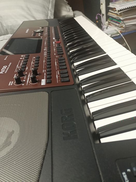 Vând korg pa700 nou nouț cu cutie
