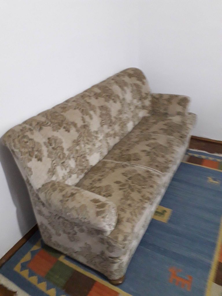 Canapea fixa  din Germania