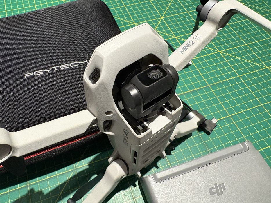 Drona DJI Mini 2 SE 249g - Stare perfecta + Accesorii