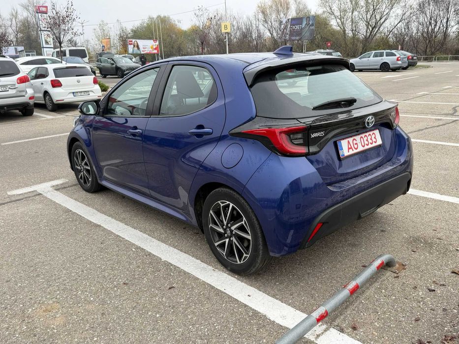 Toyota Yaris 4 hybrid 1.5l 116cp 2020 variante Renault