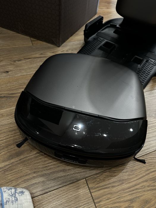 Моющий Робот пылесос BORK