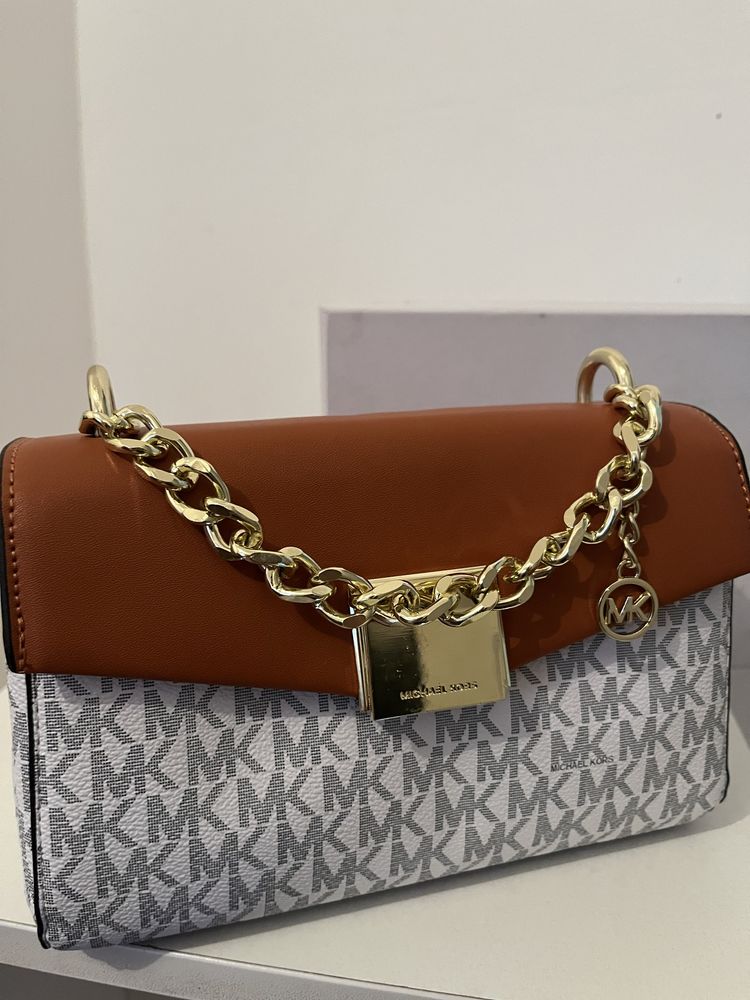 Michael kors сумкааа