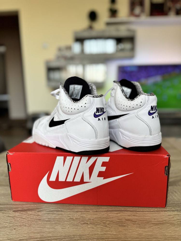 Nike Air Flight Lite Mid "White Black" 40 номер