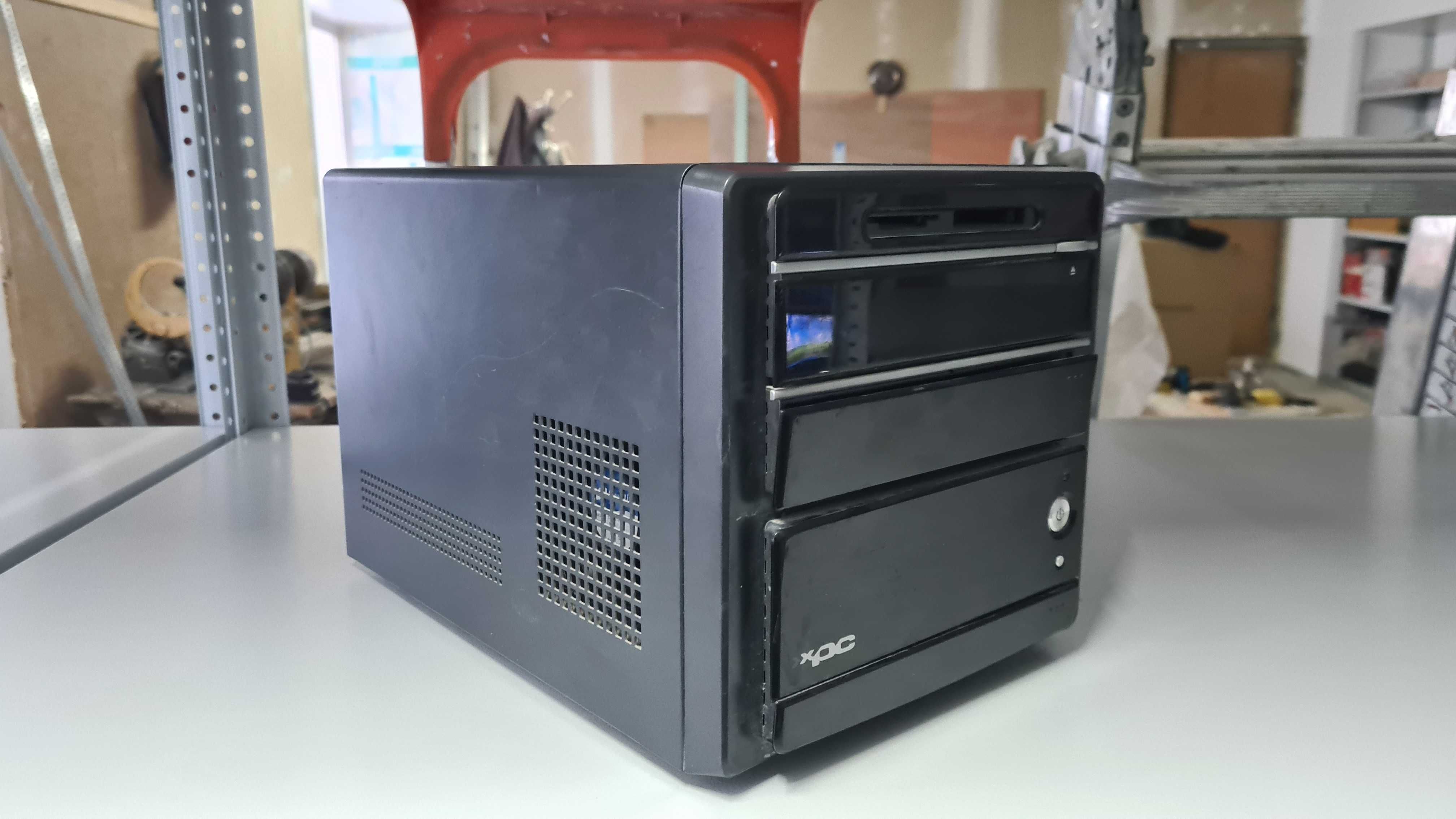 Красный Aero Cool / Shuttle XPC SD31P / мини пк