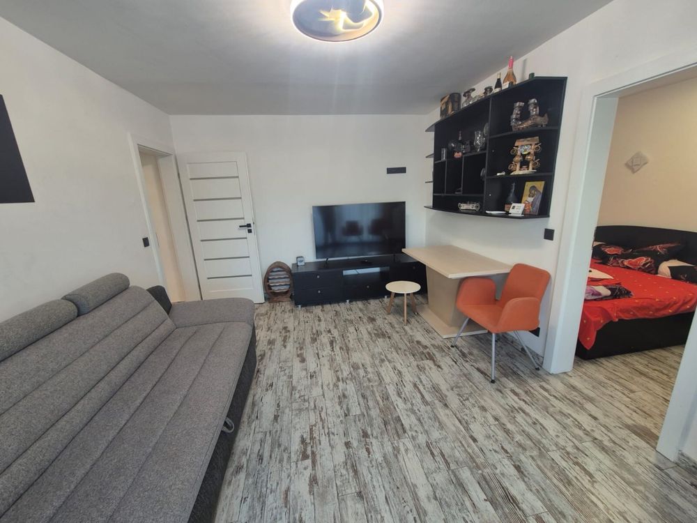 apartamente de inchiriat baicoi