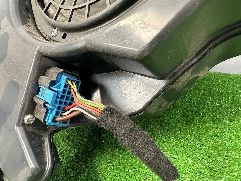 subwoofer blaupunkt audi a3 2003-2013